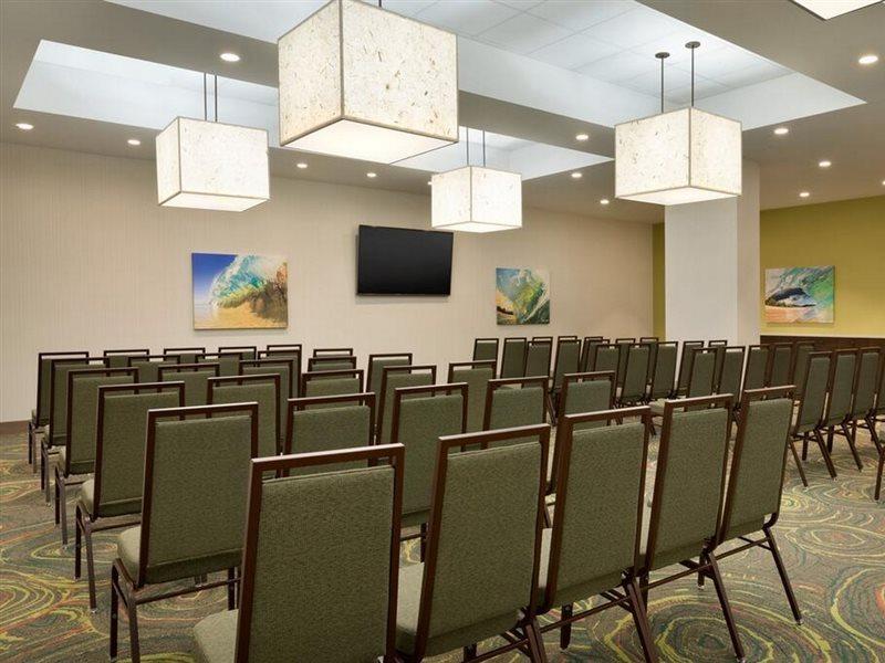 Embassy By Hilton Oahu - Free Breakfast Hotel 4*