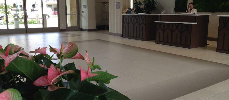 Hotel Embassy By Hilton Oahu - Free Breakfast